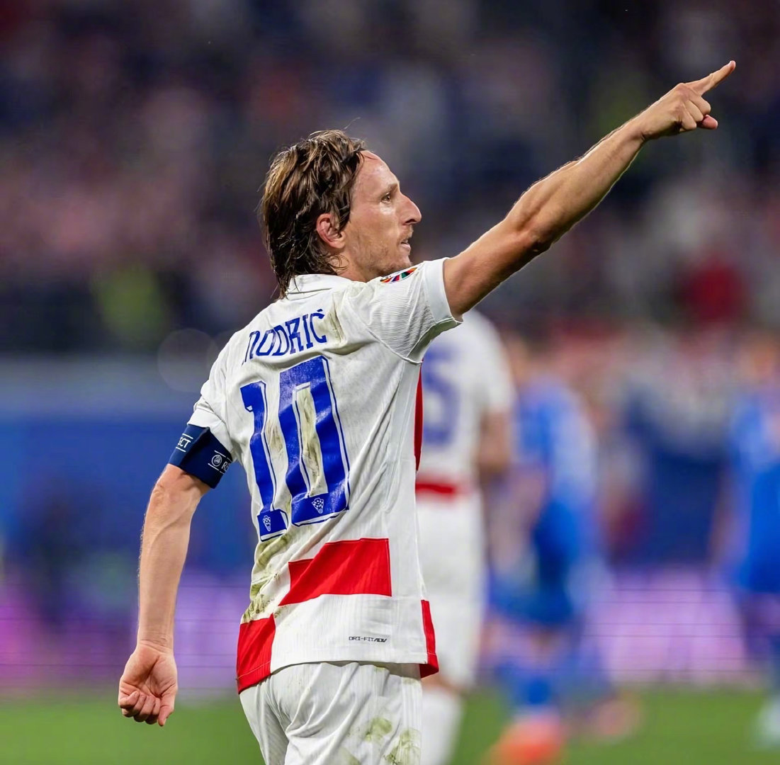 斯基拉：卡洛斯-奥古斯托即将与国米涨薪续约至2030年