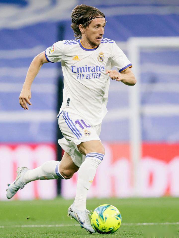 记者：申花将给球员放短假，12月2日重新集中备战广岛三箭